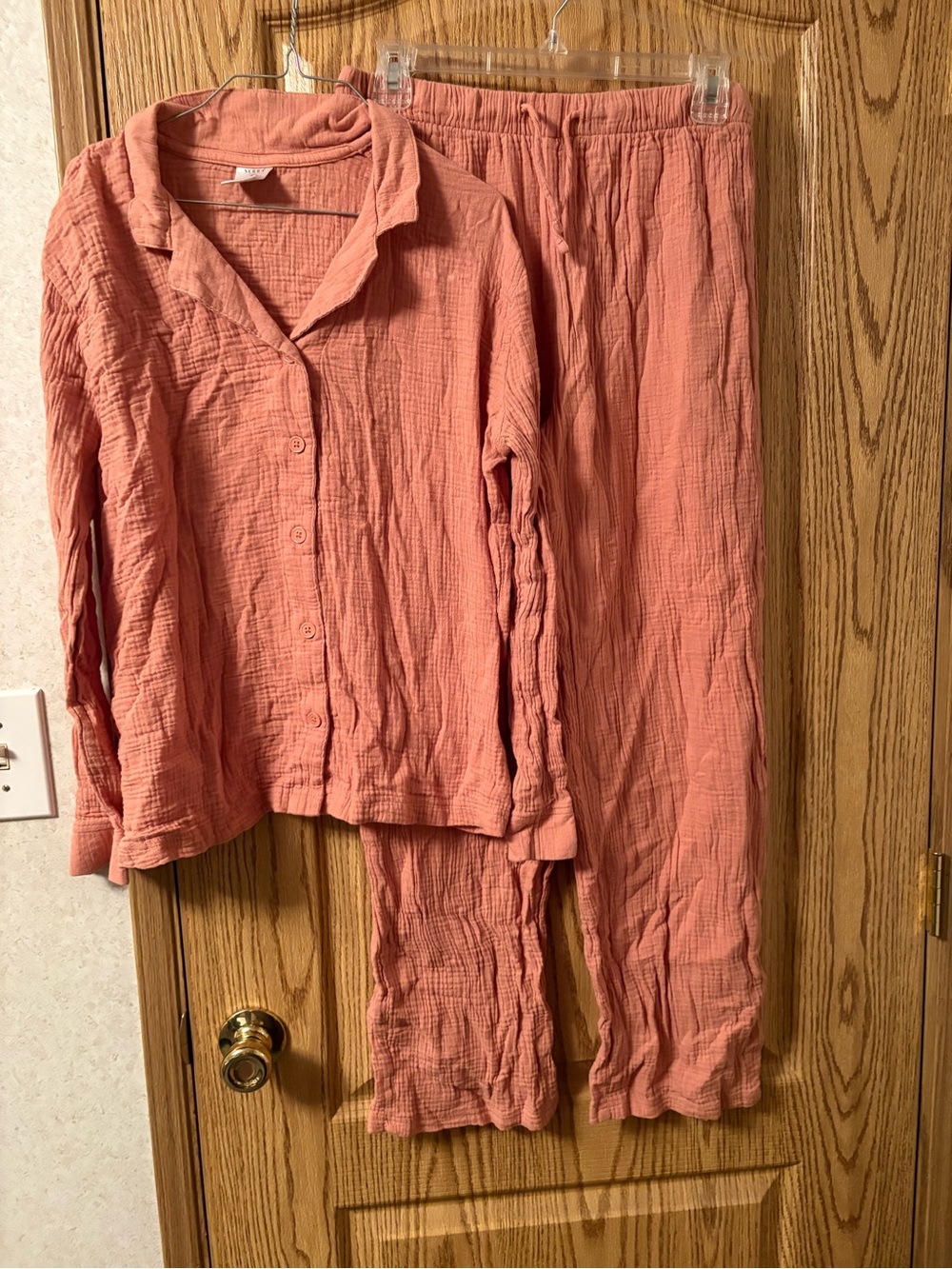 Serra Cotton Gauze Two-Piece Pajama Set in Coral Pink